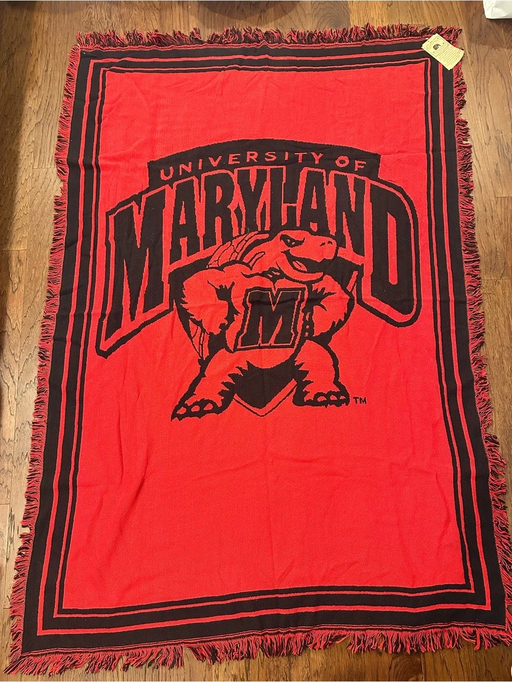 NWT - University of Maryland - Throw Blanket - Looks great hung on wall!